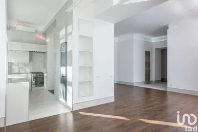 Apartment in LEVALLOIS-PERRET (92300)