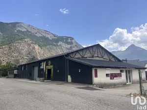 Murs commerciaux à LE BOURG-D'OISANS (38520)