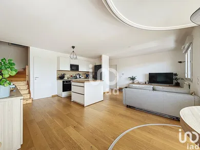 Apartment in POISY (74330)