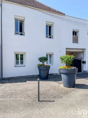 House at MOUY (60250)