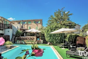 Hôtel-restaurant à UZÈS (30700)