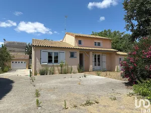 House at FONTENAY-LE-COMTE (85200)