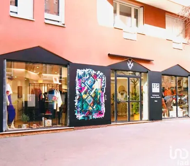 Commercial at PARIS (75014)