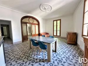 Apartment at UZÈS (30700)