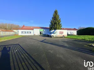 Commercial walls at HERCHIES (60112)