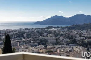Apartment at LE CANNET (06110)