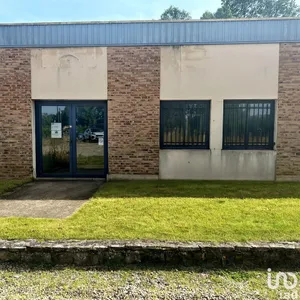 Commercial walls at SAINT-MÉDARD-DE-GUIZIÈRES (33230)