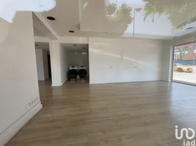 Commercial in CASTELGINEST (31780)