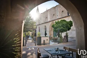 Restaurant at VILLENEUVE-LÈS-AVIGNON (30400)