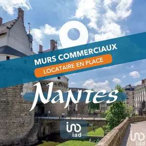 Commercial walls at NANTES (44000)
