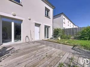 House at MORMANT (77720)