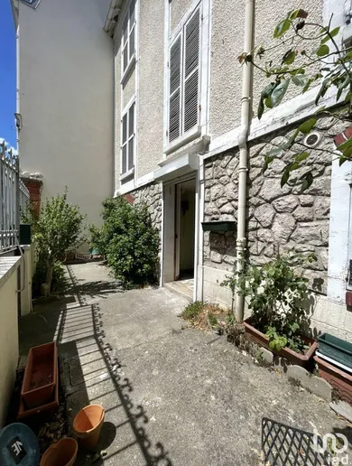 House in NEMOURS (77140)