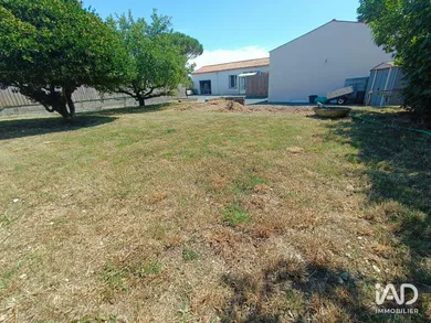 House at LA JARNE (17220)