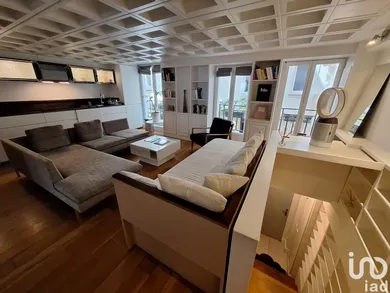 Apartment at PARIS (75004)