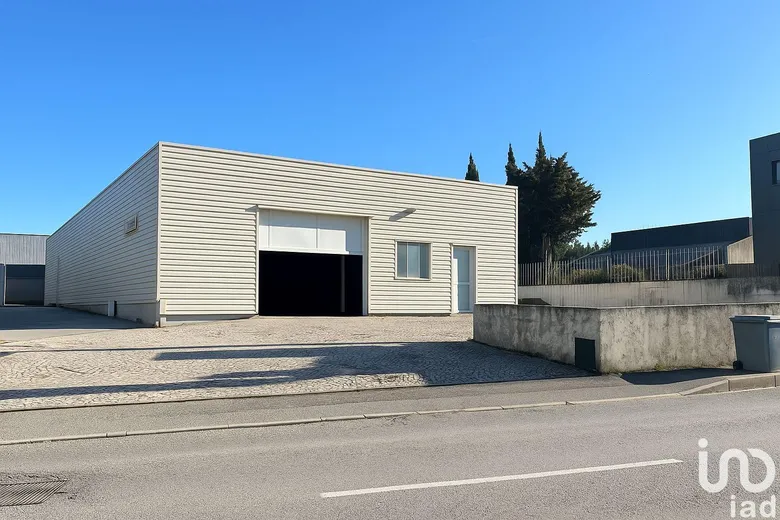 Local commercial 245 m² · à Six-Fours-les-Plages · 245 m² · 150 000 €