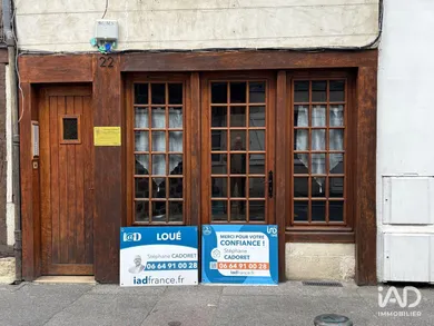 Office at COMPIÈGNE (60200)