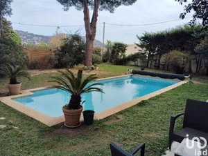 Apartment at LE CANNET (06110)