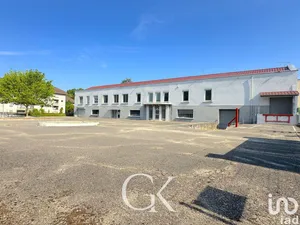 Boutique/Local commercial à LA TOUR-DU-PIN (38110)