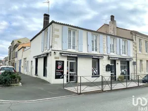 Boutique/Local commercial à ROCHEFORT (17300)