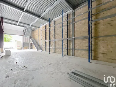 Local d’activité à BRIE-COMTE-ROBERT (77170)