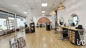 Commercial at CARPENTRAS (84200)