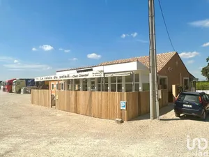 Restaurant à COURTHÉZON (84350)