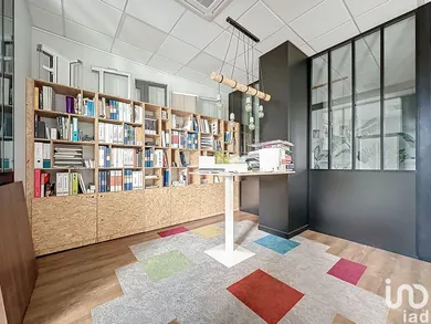 Boutique/Local commercial à SAINT-PRIEST (69800)