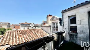 Appartement à LA ROCHELLE (17000)