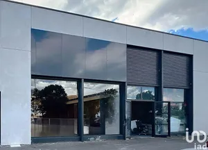 Boutique/Local commercial à VILLECRESNES (94440)