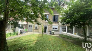 Commercial walls at AMIENS (80000)