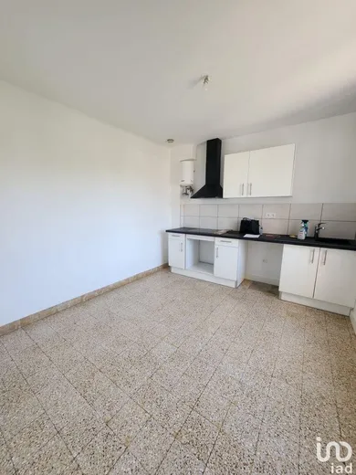 Appartement à MONTREUIL-AUX-LIONS (02310)