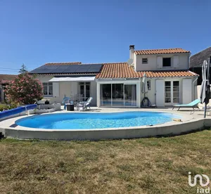 Maison à CHAILLEVETTE (17890)