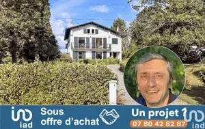 House at BRISCOUS (64240)
