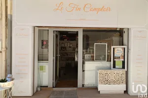 Boutique/Local commercial à MÈZE (34140)