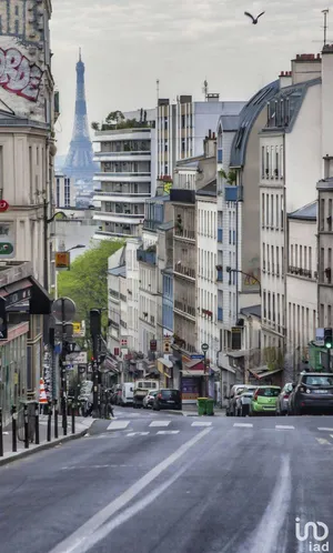 Lease-hold at PARIS (75020)