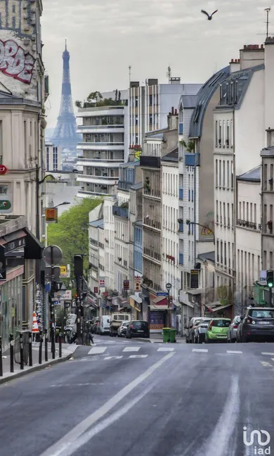 Lease-hold at PARIS (75020)