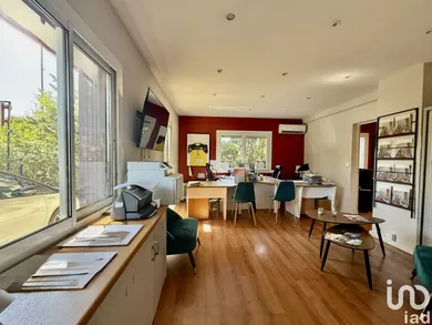 Bureaux à AIX-EN-PROVENCE (13090)