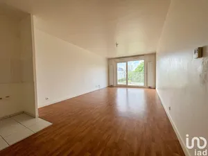 Apartment at L'HAŸ-LES-ROSES (94240)