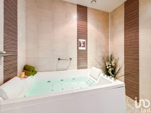 Local d’activité à MORET-SUR-LOING (77250)