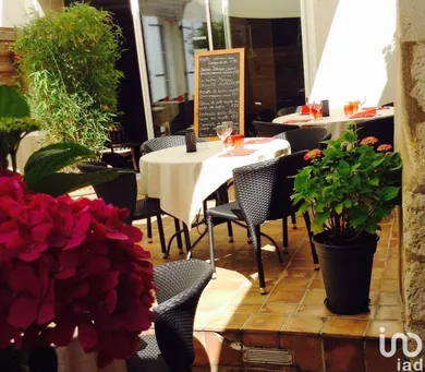 Hotel restaurant in SAINT-JEAN-D'ANGÉLY (17400)