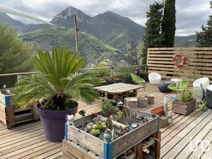 Maison à CASTELLAR (06500)