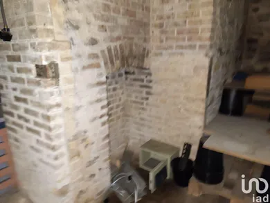 Commercial walls at LE MANS (72000)