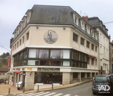 Hotel restaurant in EYMOUTIERS (87120)