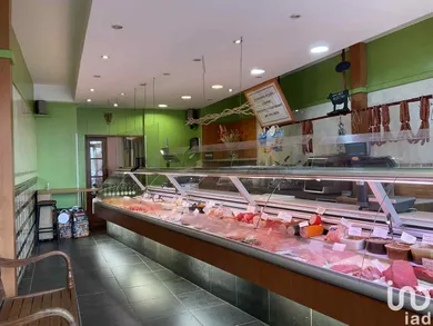 Commercial walls at LE DOULIEU (59940)