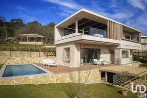 House at MOUGINS (06250)