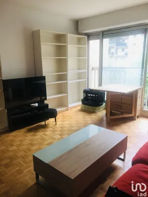 Appartement à PARIS (75019)