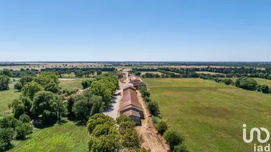 Domaine à SALON-DE-PROVENCE (13300)