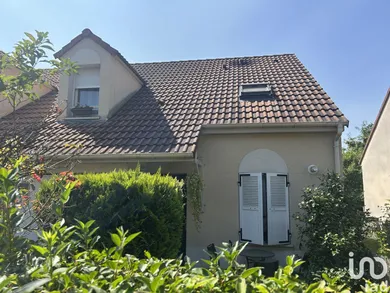 House at SAINTE-GENEVIÈVE-DES-BOIS (91700)