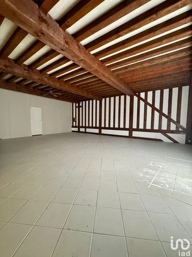 Commercial in FORGES-LES-EAUX (76440)