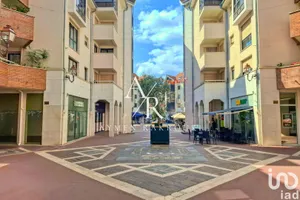 Local d’activité à ENGHIEN-LES-BAINS (95880)